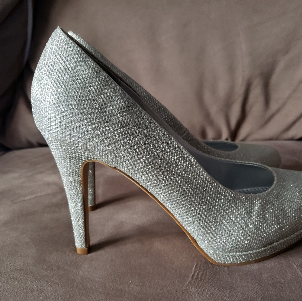 Kelly & Kattie 9-1/2 platform shoes - Picture 3 of 6